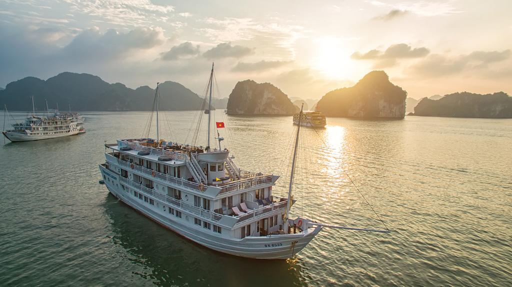 Paradise Sails Cruise Ha Long Exterior photo