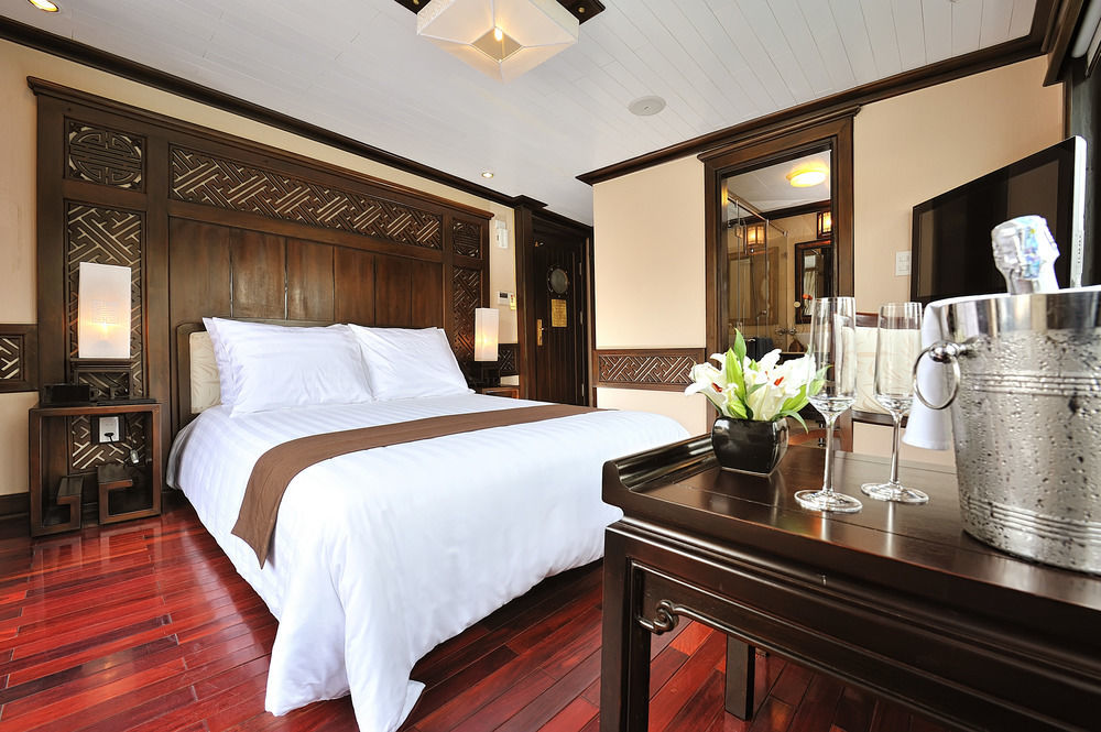 Paradise Sails Cruise Ha Long Exterior photo