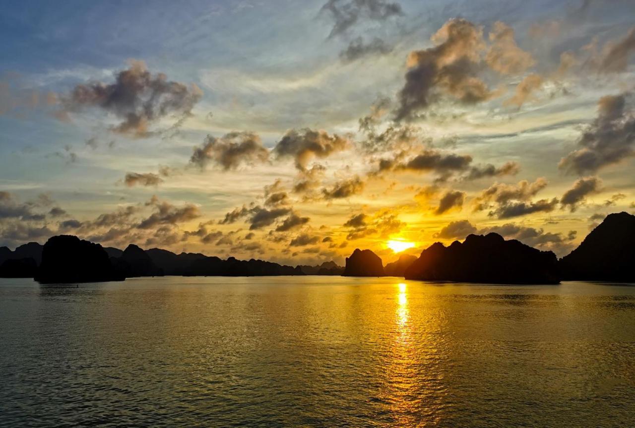 Paradise Sails Cruise Ha Long Exterior photo